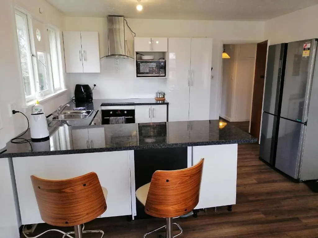 Homestay Triple Room Near City Center Christchurch New Zealand